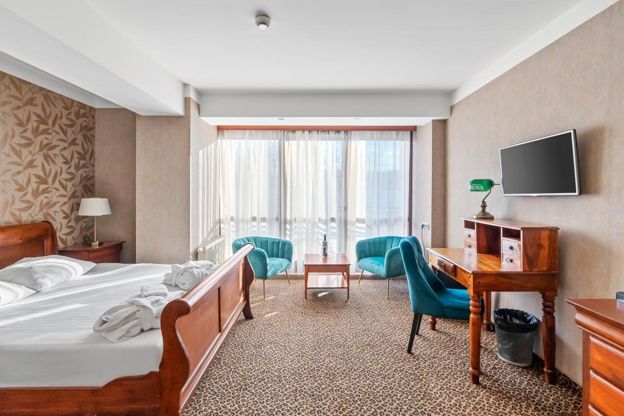 Hotel Diament Vacanza Katowice - Siemianowice Siemianowice Śląskie المظهر الخارجي الصورة
