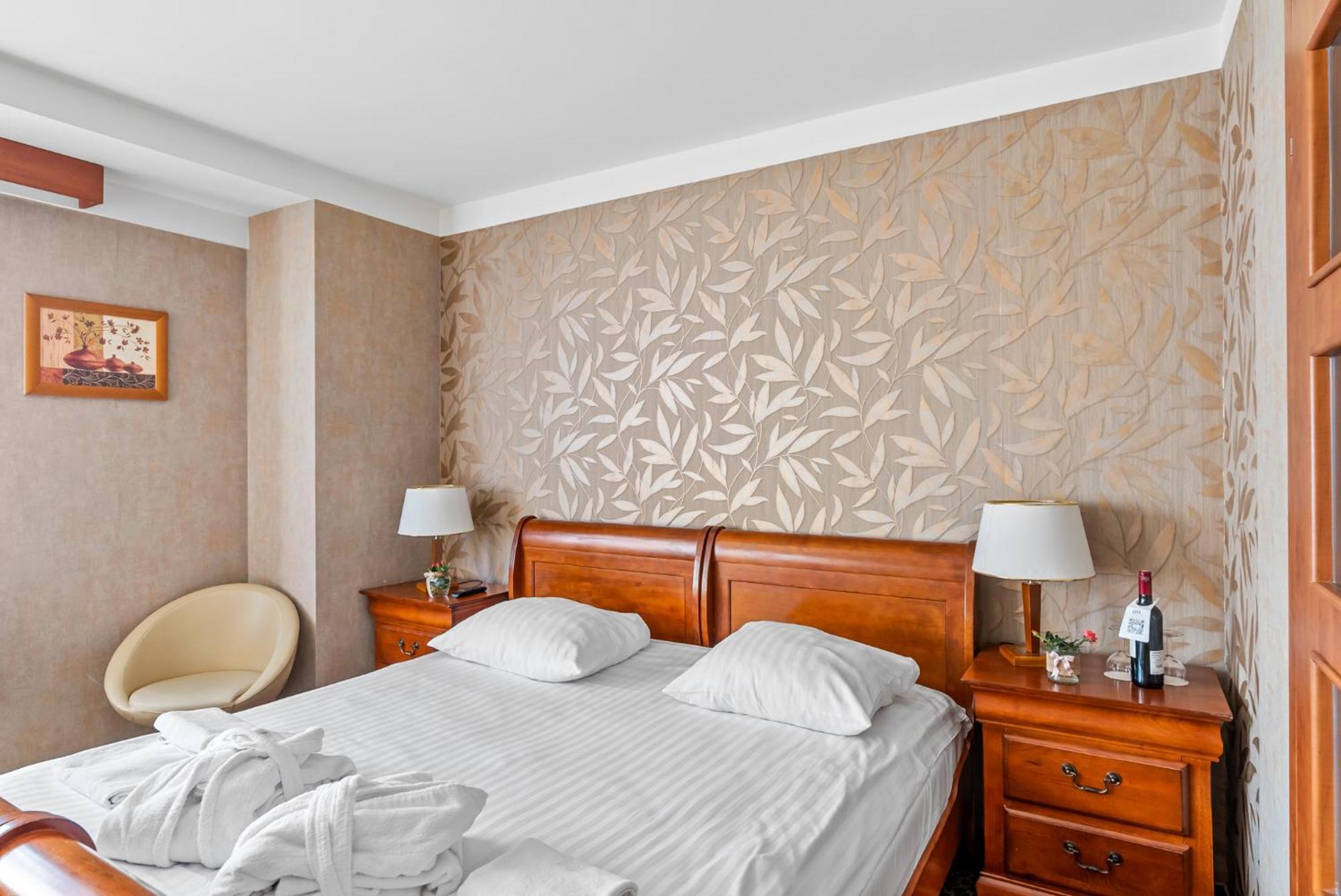 Hotel Diament Vacanza Katowice - Siemianowice Siemianowice Śląskie المظهر الخارجي الصورة
