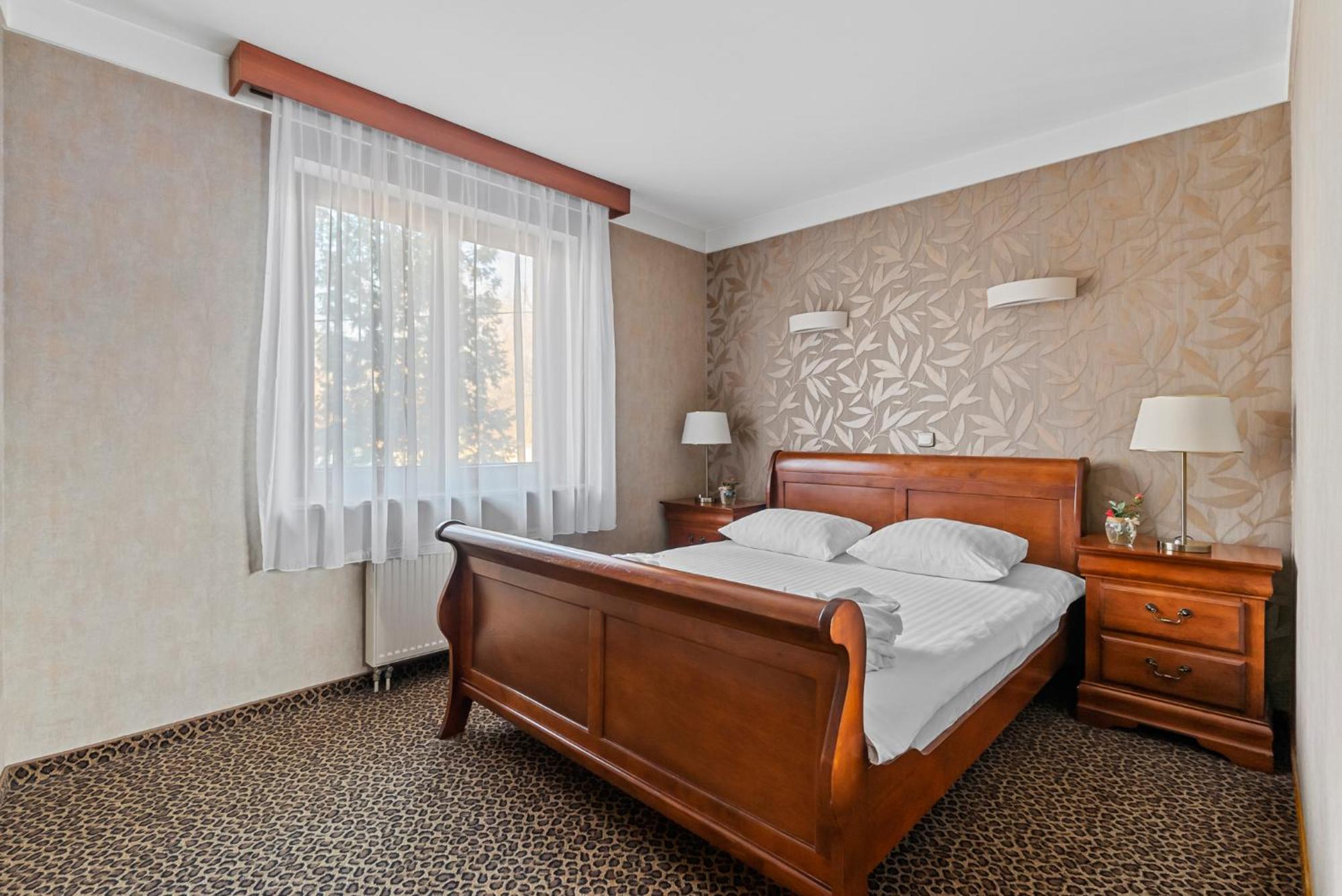Hotel Diament Vacanza Katowice - Siemianowice Siemianowice Śląskie المظهر الخارجي الصورة