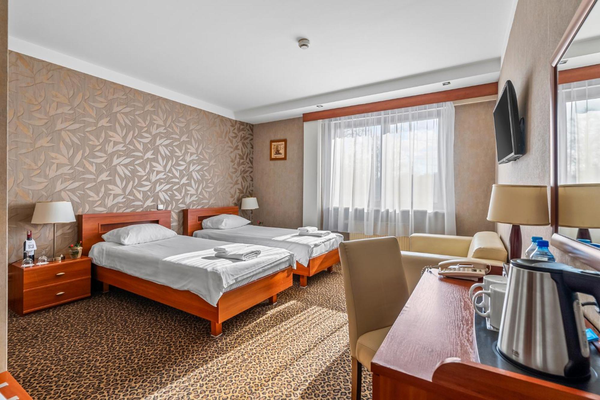 Hotel Diament Vacanza Katowice - Siemianowice Siemianowice Śląskie المظهر الخارجي الصورة