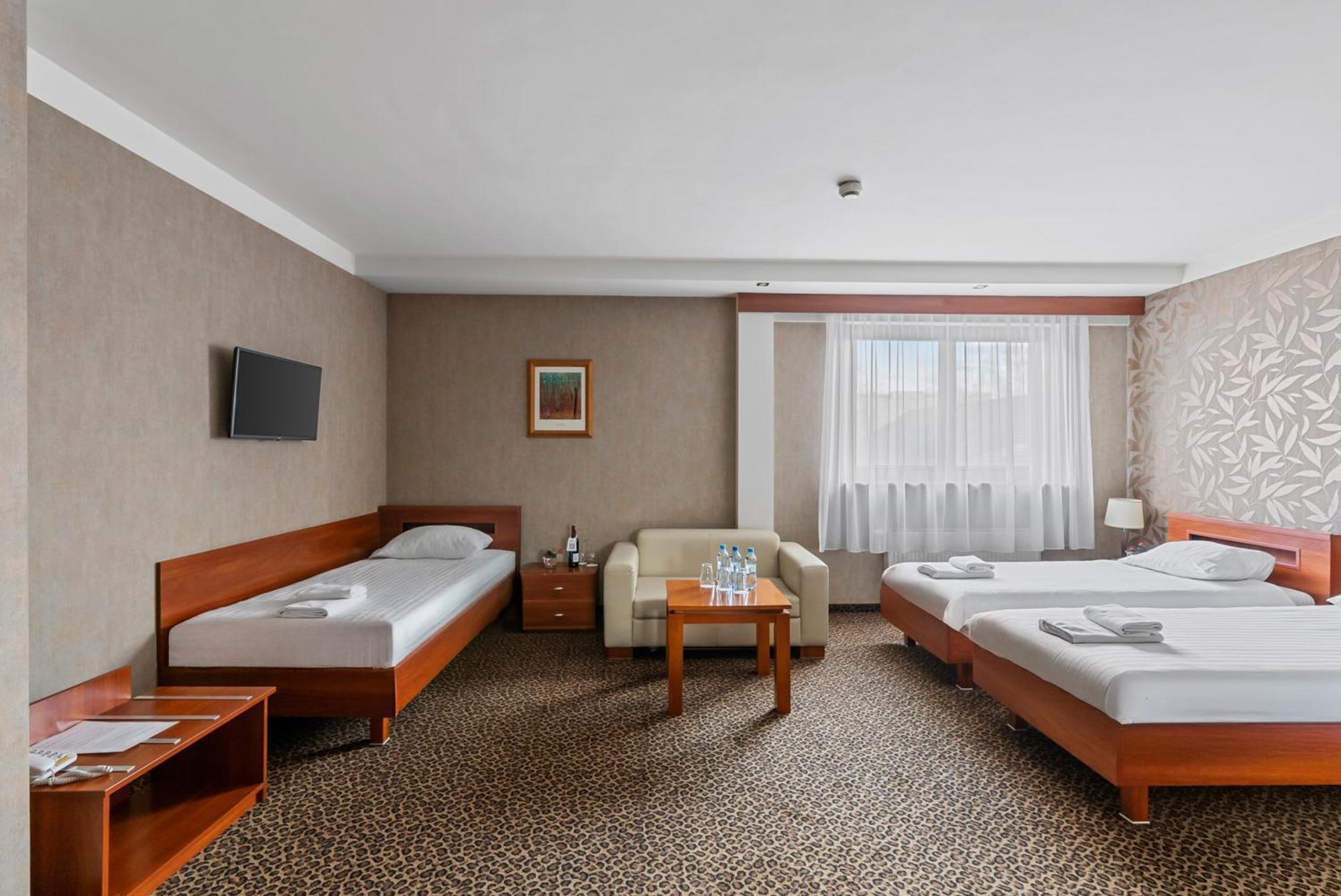 Hotel Diament Vacanza Katowice - Siemianowice Siemianowice Śląskie المظهر الخارجي الصورة